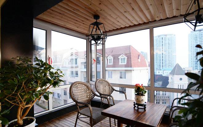 陽臺裝修吊頂2.jpg 陽臺裝修吊頂2.jpg